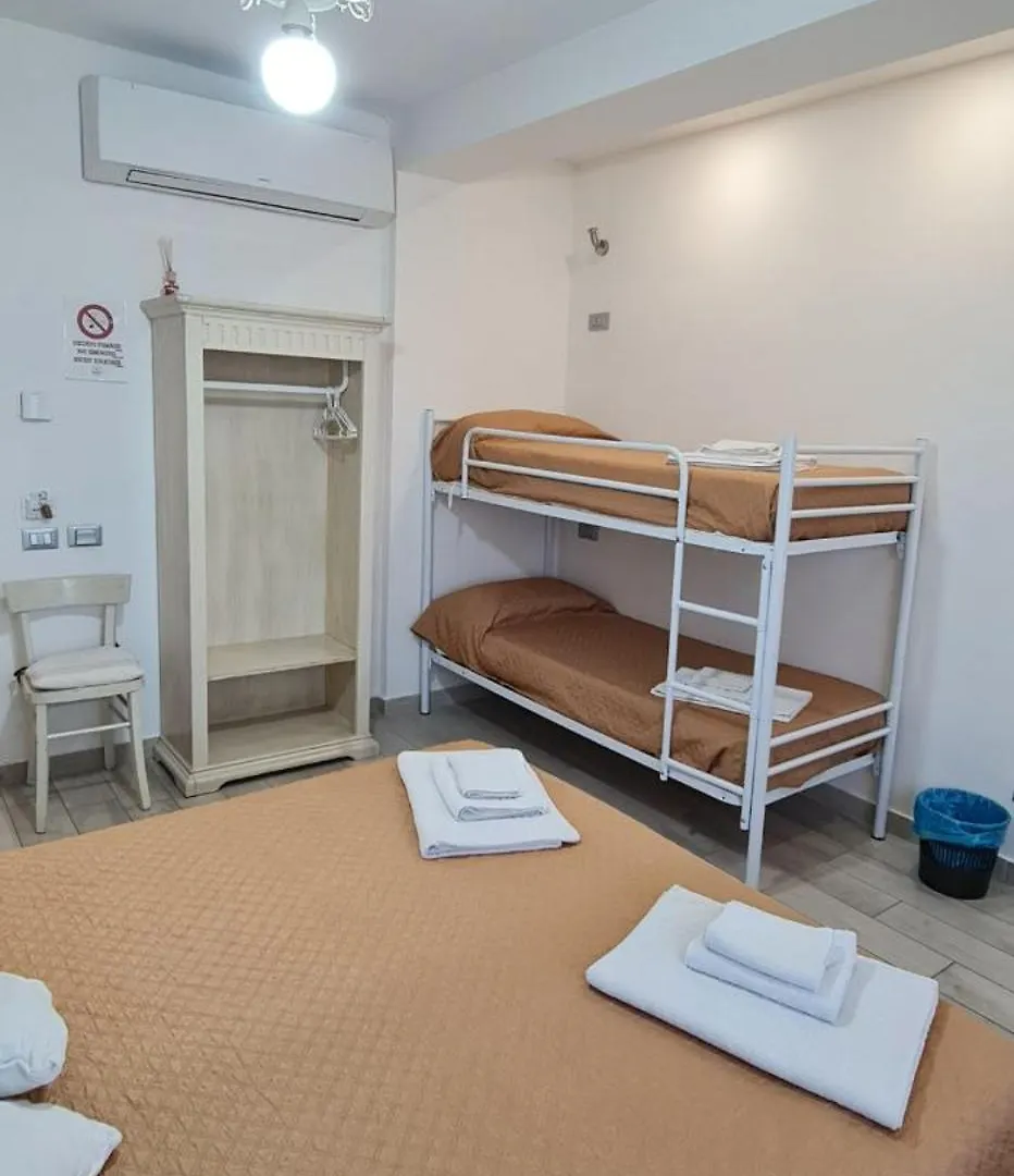 Quarantotto B&B Raffa Italien