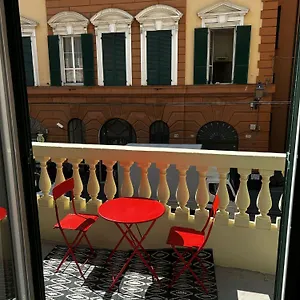 Que De Ma , Genua Italien