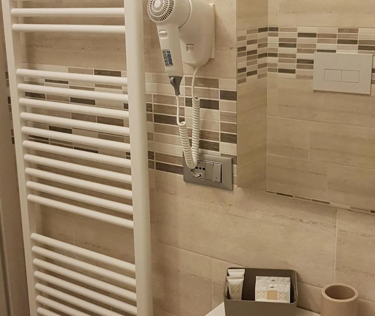 לינה וארוחת בוקר Raffa Quarantotto B&B