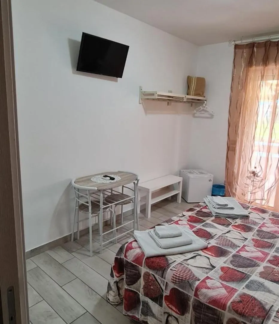 Quarantotto B&B Raffa Bed & Breakfast